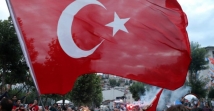 Türkiye .. Bir muhalefet kanalı, hükümetin büyük baskısı nedeniyle yayınını durdurdu