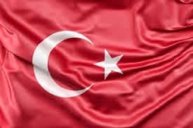 Türkiye"de "en yüksek yetkili" alkışlamak için dileniyor
