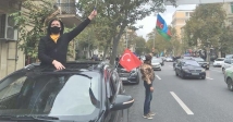 Şuşa zaferi Azerbaycan halkını sokağa döktü
