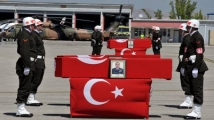 Türkiye hükümdarı Türkiye ordusunun şehitlerinden sözederken güldü