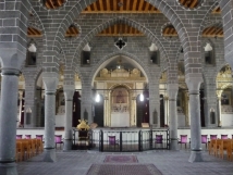 Türk rejimi Ermeni kiliselerini satışa sunuyor